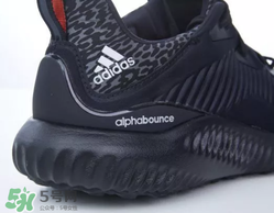 adidas alphabounce上腳怎么樣？阿迪達斯阿爾法小椰子測評