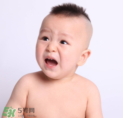 嬰兒吃藥嗆到了怎么辦？怎么喂藥才不會嗆到寶寶？