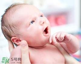 嬰兒吃藥能打預(yù)防針嗎？嬰兒吃藥影響預(yù)防針嗎？