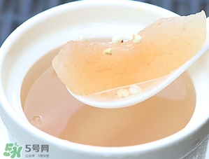 川貝燉雪梨的做法川貝放多少？川貝冰糖燉雪梨的禁忌