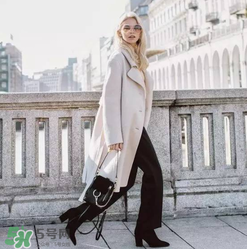 chloe faye雙肩包多少錢？蔻依faye雙肩包專柜價(jià)格