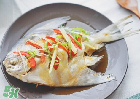 鱸魚(yú)刺多嗎？鱸魚(yú)適合做給寶寶吃嗎？