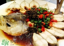 鱸魚(yú)怎么做好吃又簡(jiǎn)單？清蒸鱸魚(yú)的做法