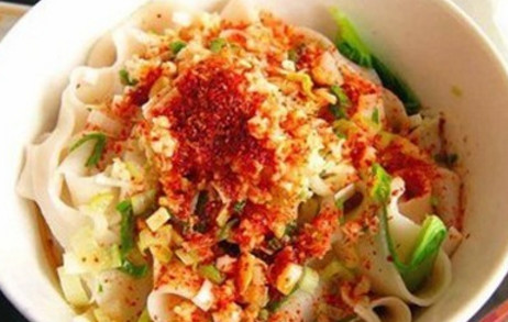 油潑面是哪里的特殊美食？油潑面是什么面