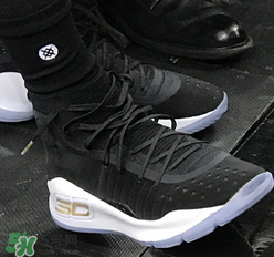 under armour curry4黑金怎么樣？庫里總決賽戰(zhàn)靴客場配色諜照曝光
