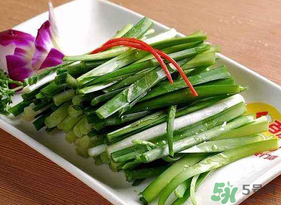 楊梅和韭菜能一起吃嗎？喝楊梅湯能吃韭菜嗎？