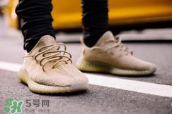 adidas yeezy 350 boost v2 dark green椰子350大地綠多少錢？