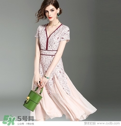 7月份穿什么衣服？七月份穿衣搭配