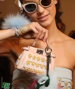 fendi peekaboo尺寸多大？芬迪peekaboo尺寸有哪幾種？