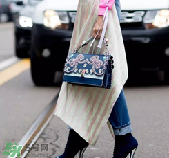 fendi kan i多少錢？芬迪kan i包包國(guó)內(nèi)專柜價(jià)格