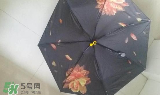 蕉下小黑傘能遮雨嗎？蕉下太陽傘能淋雨嗎？