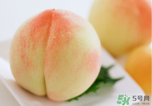 水蜜桃不能和什么一起吃？水蜜桃和什么不能一起吃？