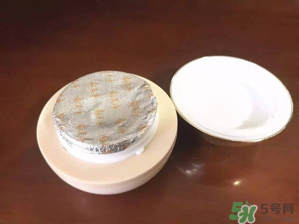 郁美凈粉底霜怎么樣？郁美凈粉底霜色號(hào)試色