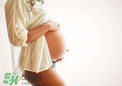 孕婦長痱子可以用痱子粉嗎？痱子粉對孕婦有危害嗎？
