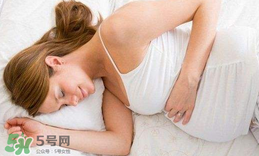 孕婦能用爽身粉嗎？孕婦能用爽身粉擦腳嗎？