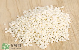 美林菊花晶可以和奶粉一起喝嗎？美林菊花晶可以加在奶里嗎？