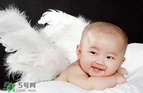 早產兒的發(fā)育和正常嬰兒一樣嗎？早產兒發(fā)育會遲緩嗎？
