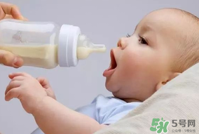 早產(chǎn)兒奶粉有必要嗎？早產(chǎn)兒可以吃普通奶粉嗎？