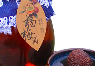 楊梅酒放糖好還是不放糖好？楊梅酒放什么糖好？