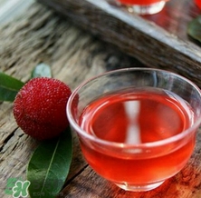 楊梅酒和青梅酒哪個(gè)好喝？楊梅酒和青梅酒區(qū)別