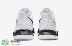 nike kyrie 3黑白配色多少錢(qián)？耐克歐文3代黑白配色專柜價(jià)格