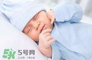 寶寶枕頭高了會(huì)怎么樣？寶寶枕頭高的危害