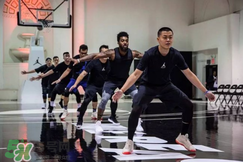 nike react怎么樣？nike react上腳什么感覺？