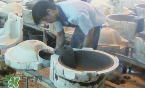 塵肺病是職業(yè)病嗎？塵肺病是肺結(jié)核嗎