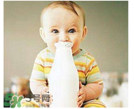 嬰幼兒奶粉為什么會有腥味 奶粉有腥味是正常的嗎？