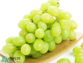 青提上有黑點(diǎn)怎么回事？青提長斑點(diǎn)是什么原因？