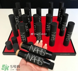nars粉底棒粉條怎么用？nars粉底棒粉條色號試色
