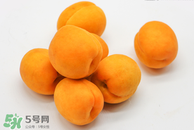 黃桃一天可以吃幾個(gè)？黃桃能多吃嗎？
