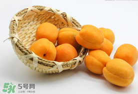 黃桃一天可以吃幾個(gè)？黃桃能多吃嗎？