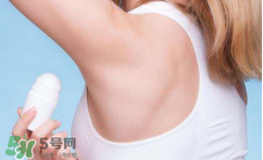清涼油能治狐臭嗎？清涼油可以治狐臭嗎？