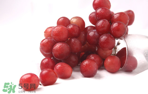 紅提變軟了還能吃嗎？紅提變軟是不是壞了？