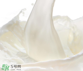 脫脂奶粉哪個牌子好？脫脂奶粉什么品牌的好？
