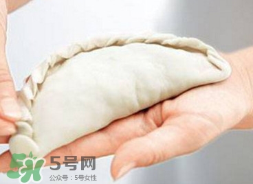韭菜盒子用什么面粉？韭菜盒子能用高筋面粉？