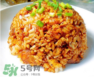 醬油炒飯怎么做？醬油炒飯生抽還是老抽