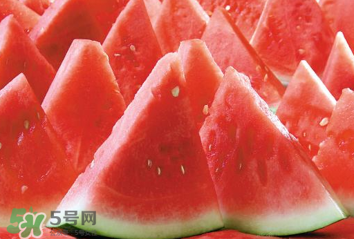 隔夜西瓜能吃嗎？吃隔夜西瓜有什么危害？