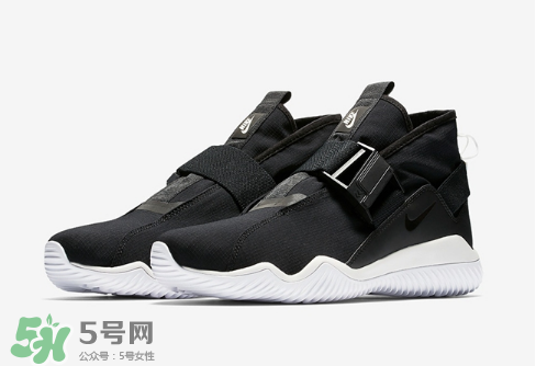 nikelab acg 07 kmtr機能運動鞋黑白配色什么時候發(fā)售？