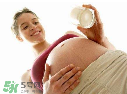 孕婦奶粉里面含葉酸嗎？孕婦奶粉成分有哪些？