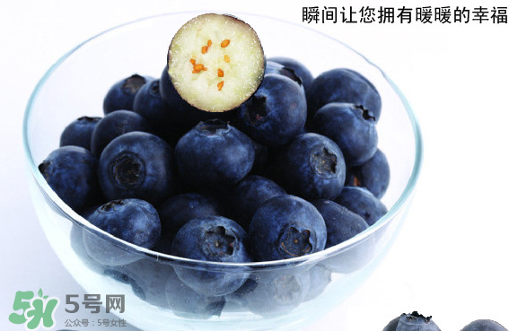 藍(lán)莓是什么顏色？藍(lán)莓泡水什么顏色？