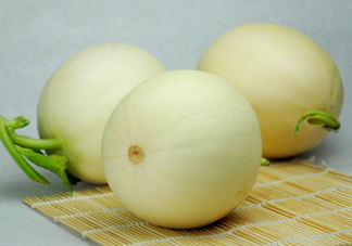 藍(lán)莓和香瓜能一起吃嗎？藍(lán)莓和香瓜能同時(shí)吃？