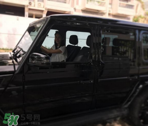 余文樂首曬女友美照 余文樂女朋友是誰？
