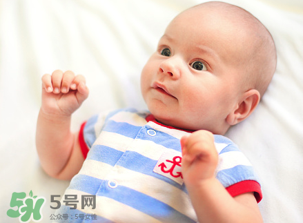 女寶寶洗澡注意些什么？女寶寶洗澡的特殊要求