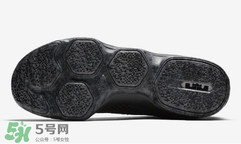 nike lebron 14 low triple black純黑配色多少錢？