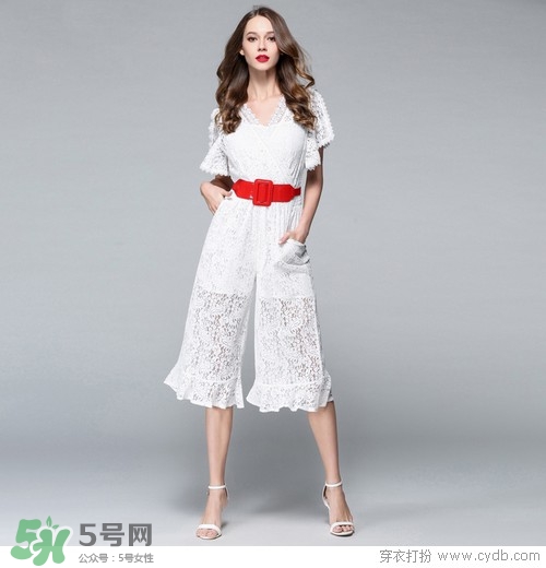 8月份穿什么衣服？八月份穿衣搭配