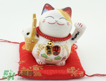 不同顏色的招財(cái)貓代表什么意思？招財(cái)貓的寓意是什么