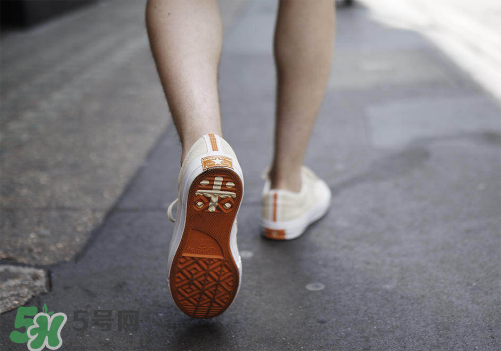 foot patrol與converse匡威聯(lián)名運(yùn)動(dòng)鞋什么時(shí)候發(fā)售？