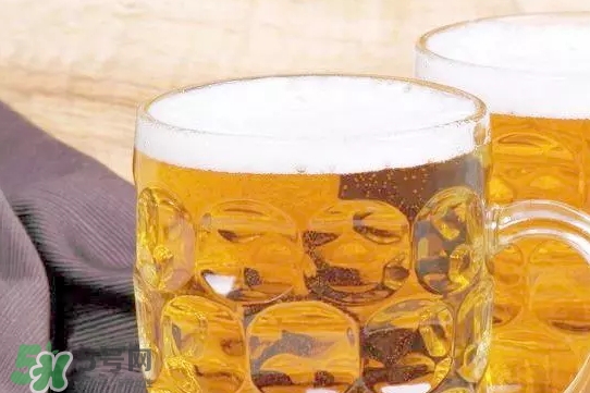 啤酒打開了隔夜還能喝嗎？喝隔夜的啤酒有什么危害？